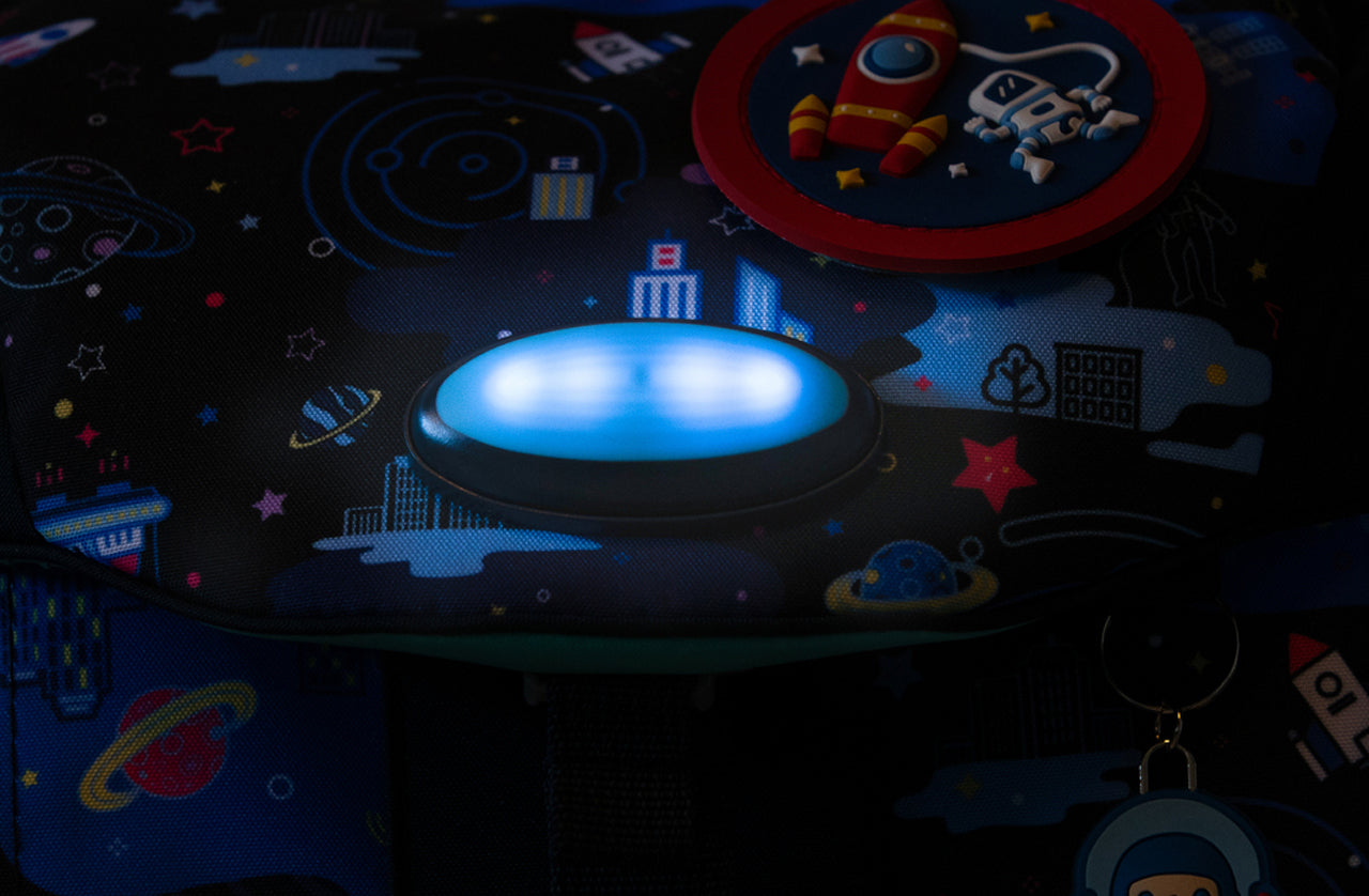 7-sans-Tiger-Family-Schulranzen-Schulrucksack-mit-Led-Licht-lafueliki