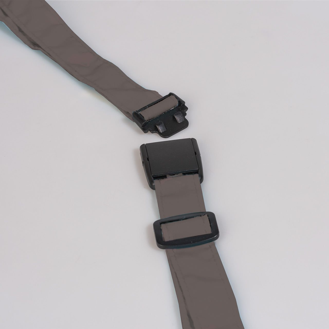 Brunnen-Kinderschuerze-Katze-Sweet-Wild-Cat-details-verschluss-1048095942-lafueliki