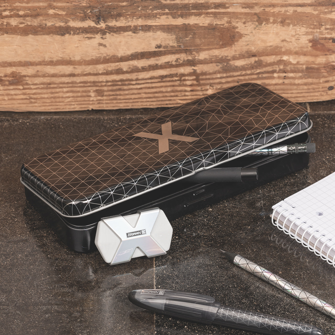 Brunnen Metall-Etui Xtreme · Stiftebox Schwarz – mit Einsatz