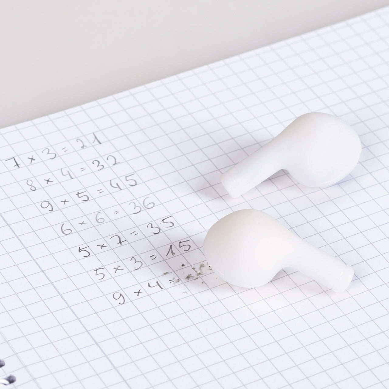 Brunnen-Radiergummi-In-Ear-Kopfhoerer-2er-Set-radierer-1027423-lafueliki