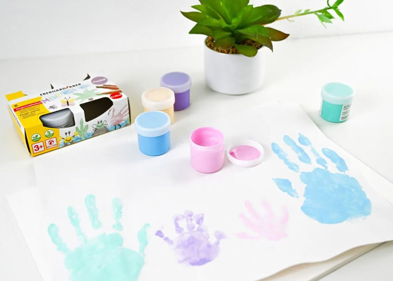 Eberhard-Faber-Fingerfarben-Set-6-Toepfchen-Pastell-578604-anwendung-lafueliki