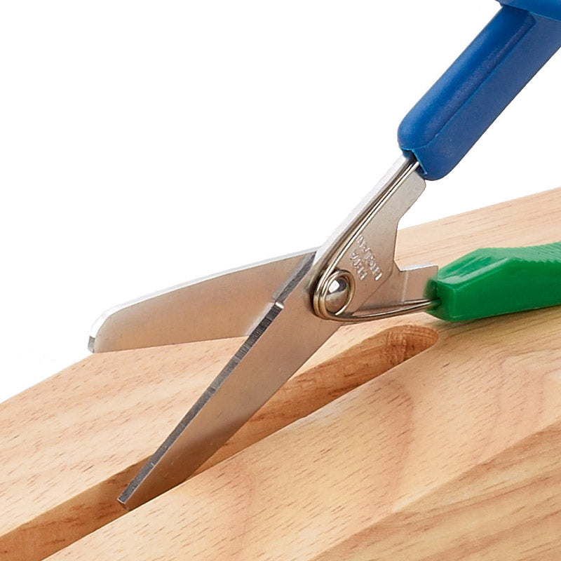 Einhaender-Tischschere-selbstoeffnend-rund-auf-Holzsockel-details-1-PETA-PTT-1-WB-lafueliki