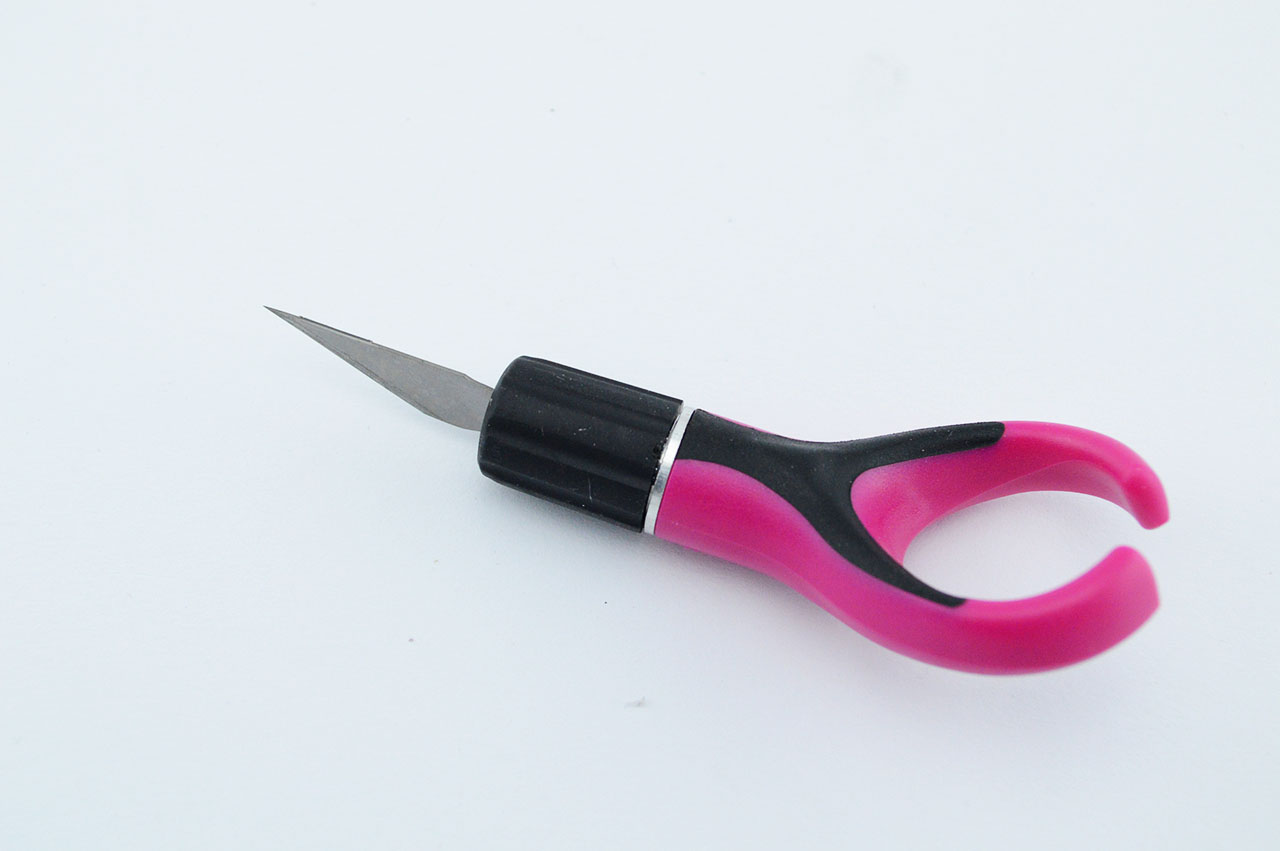 Fit2cut-ergonomisches-Bastelmesser-pink-1
