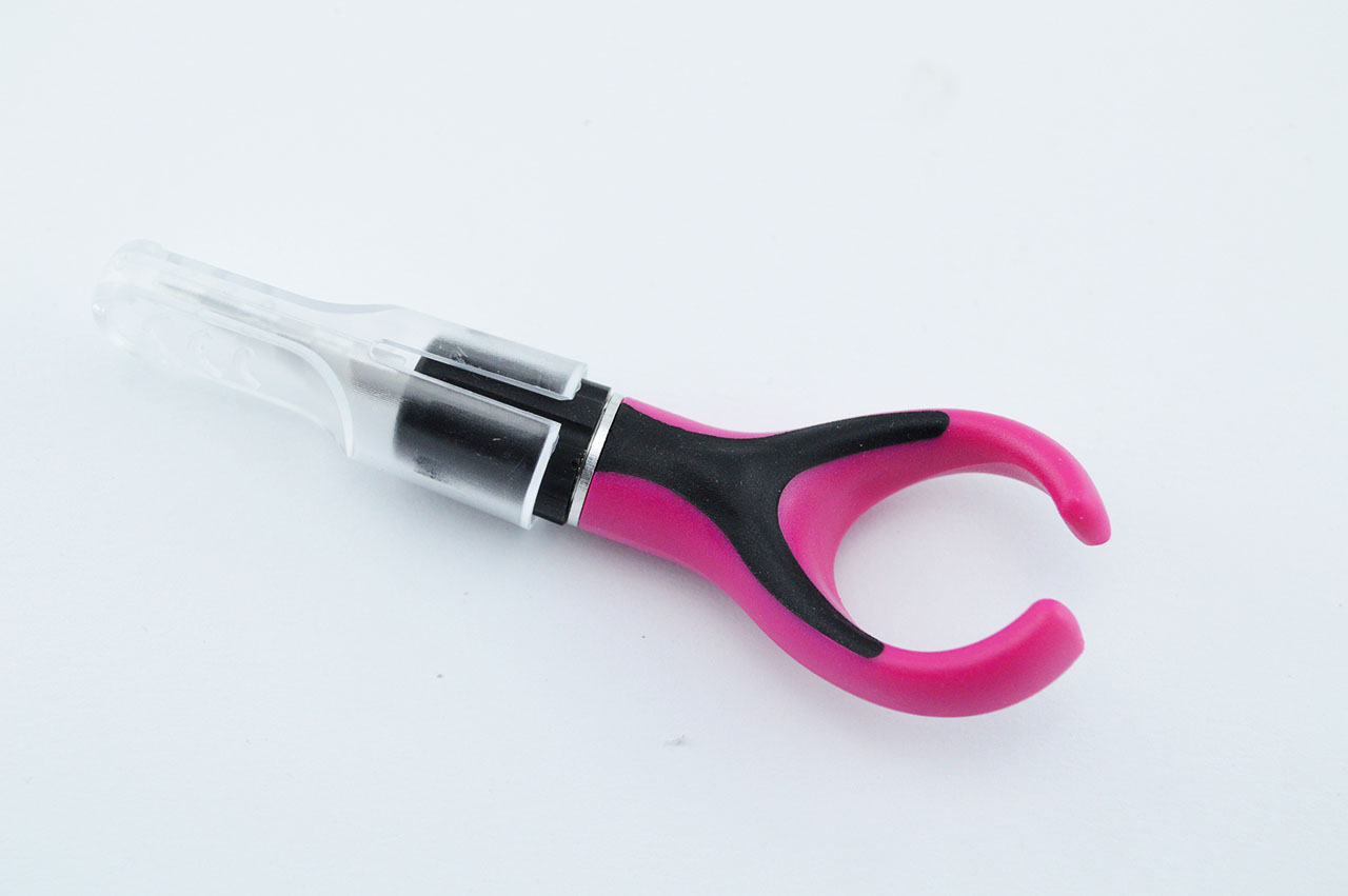 Fit2cut-ergonomisches-Bastelmesser-pink