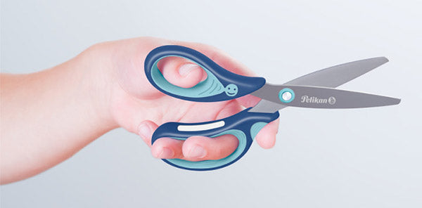 Griffix-Schere-SC1LB-blau-links-offen-Anwendung