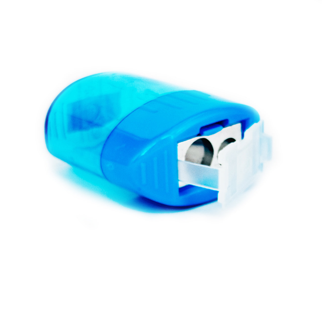 KUM-Anspitzer-Pop-hellblau-mit-Behaelter-Rechtshaender-2-fach-lafueliki