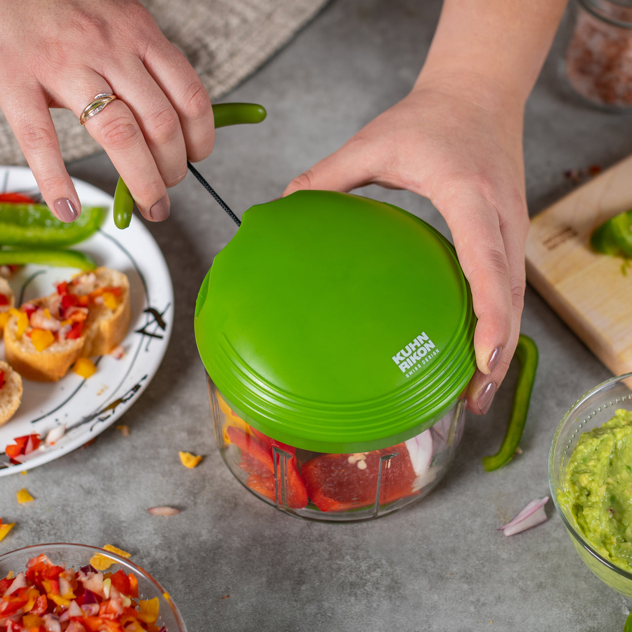 Kuhn-Rikon-Pull-Chop-Universalhacker-XL-Swiss-27412-anwendung-lafueliki