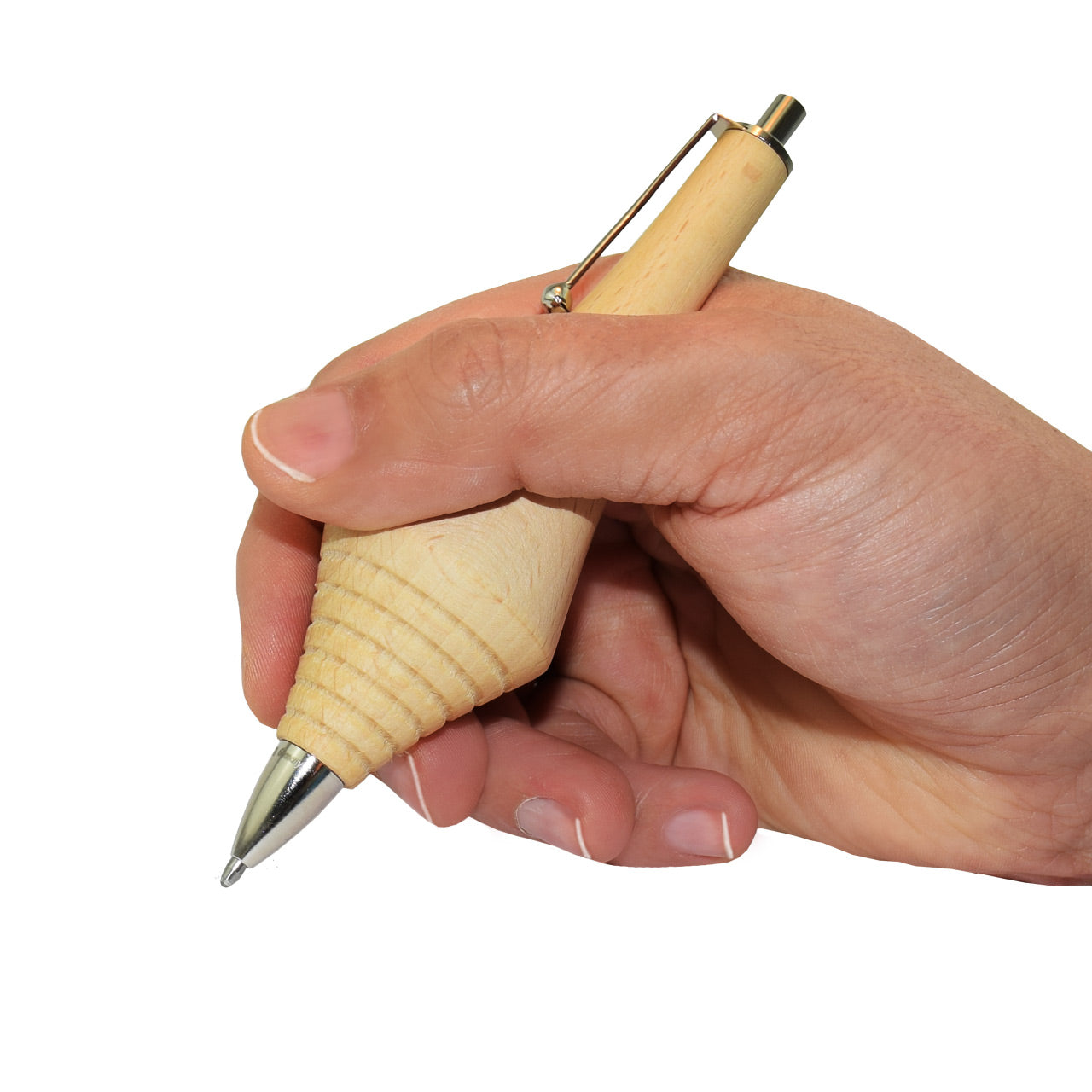 LAFUELIKI-Ergo-Kugelschreiber-aus-Holz-Senioren-in-der-Hand-2