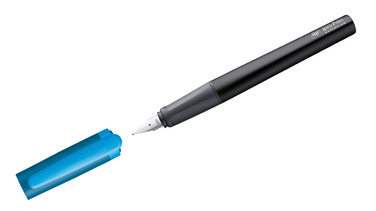 LAMY-Nexx-Anfaengerfueller-Special-Edition-Harry-Potter-Ravenclaw-blau-mit-Kappe-offen-lafueliki