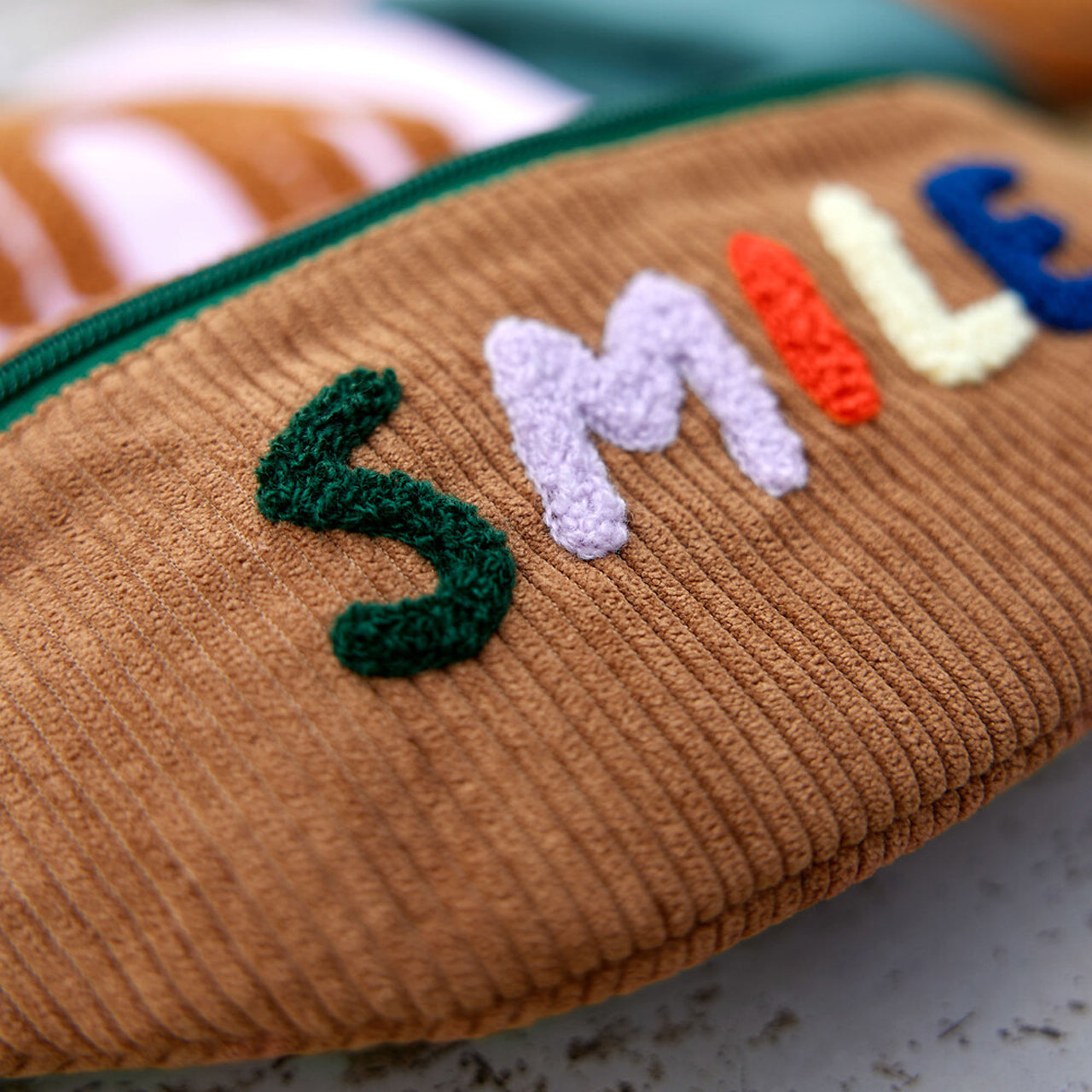 LaeSSIG-Kinder-Bauchtasche-aus-Cord-Little-Gang-smile-braun-1203043337-online-kaufen-lafueliki