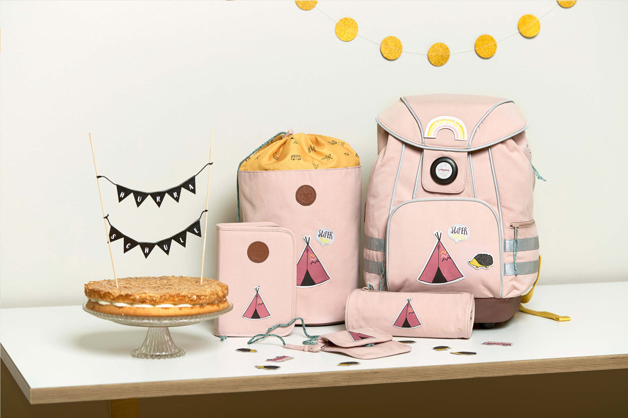 Laessig-Schulranzen-Set-Adventure-Tipi-Rosa-5-teilig-1205001749-mit-deko-lafueliki