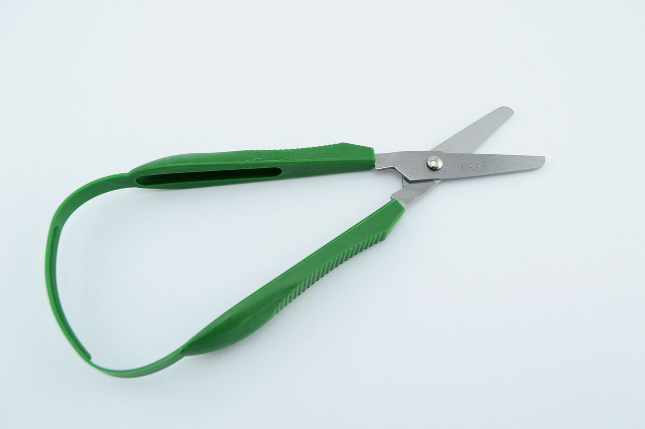 Linkshaender-Buegelschere-abgerundet