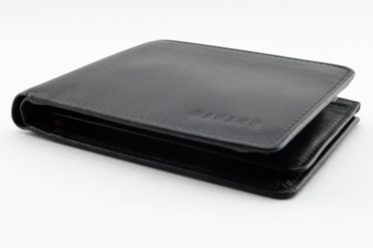 Linkshaender-Herren-Geldboerse-flach-klein