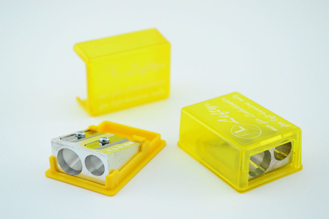 Linkshaender-Spitzer-2-in1-fuer-das-Etui-gelb