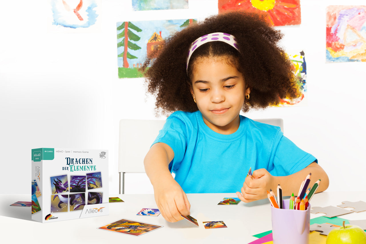 Maedchen-spielt-mit-drachen-der-elemente-lafueliki