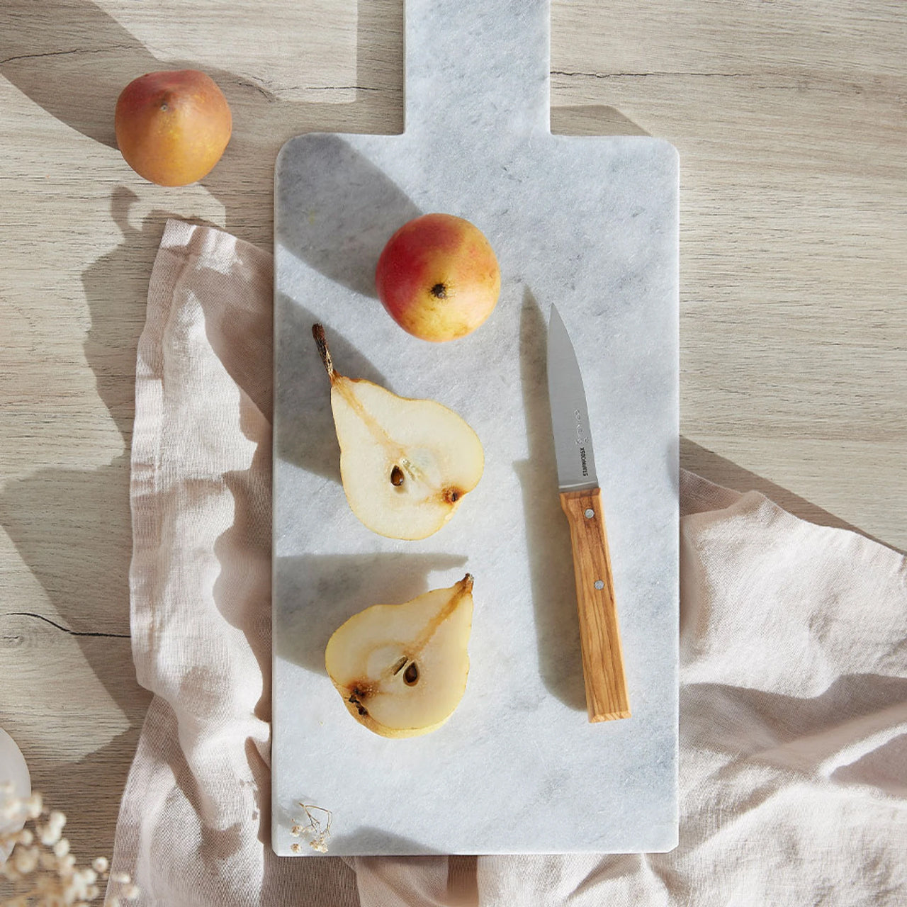 Opinel-Allzweckmesser-Parallele-Trio-Olivenholz-anwendung-lafueliki