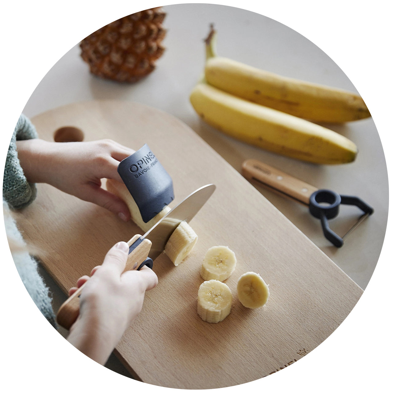 Opinel-Kindermesser-kuechen-Set-Messer-Schaeler-Fingerschutz-ab-7-Jahren-anwendung-lafueliki
