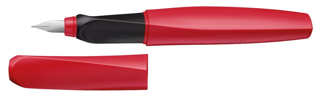 Pelikan-Fuellhalter-Twist-P457-M-Fiery-Red-kappe-offen-814799-lafueliki
