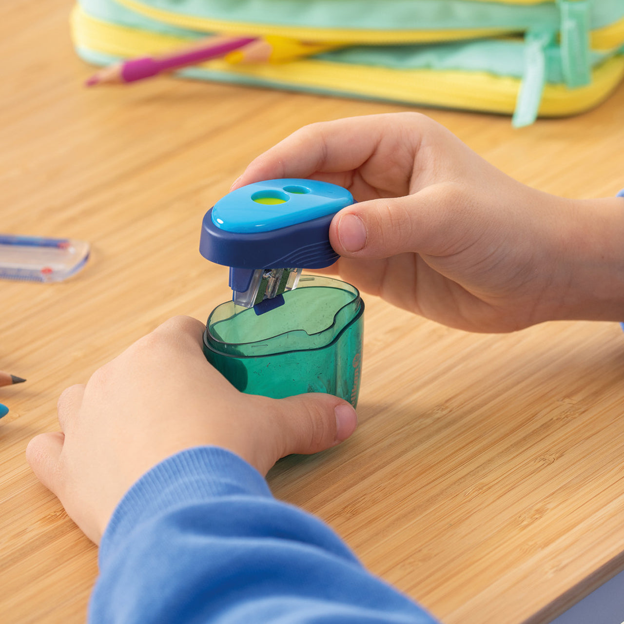 Pelikan-Griffix-Dosenanspitzer-doppelt-2fach-701266-Spitzer-anwendung-offnen-lafueliki