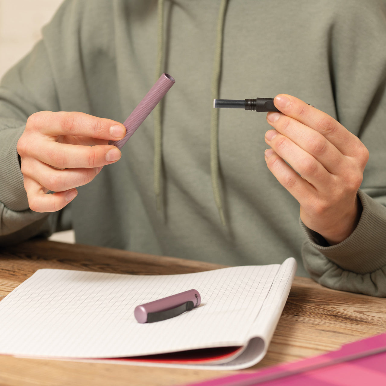 Pelikan-Tintenroller-Pina-Colada-edition-Patronenwechsel-lafueliki