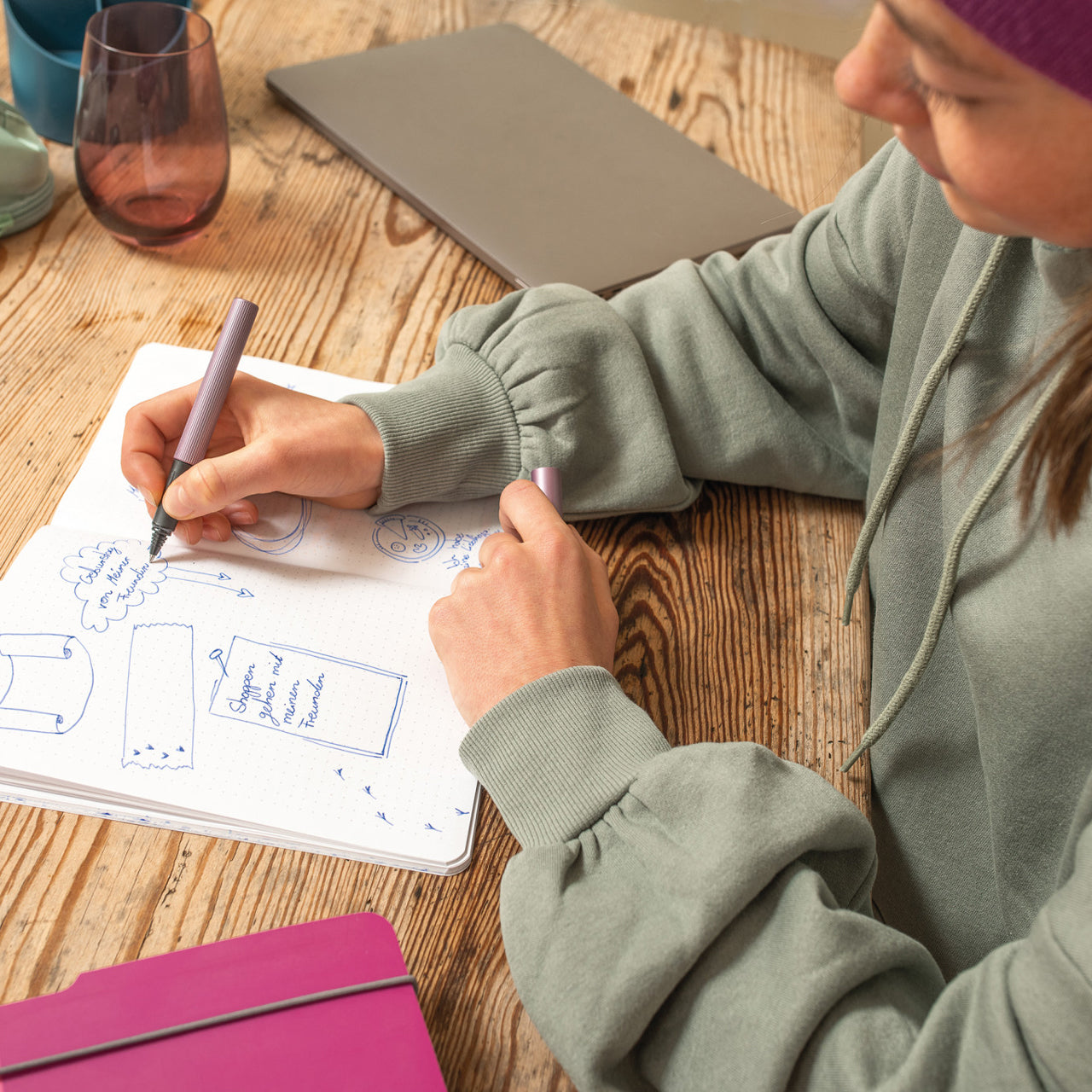 Pelikan-Tintenroller-Pina-Colada-edition-anwendung-lafueliki