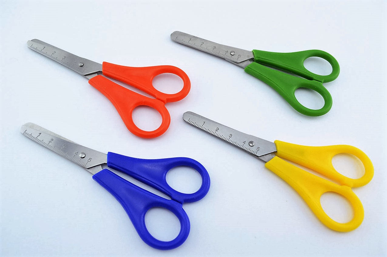 Rechtshaender-Bastelschere-abgerundet