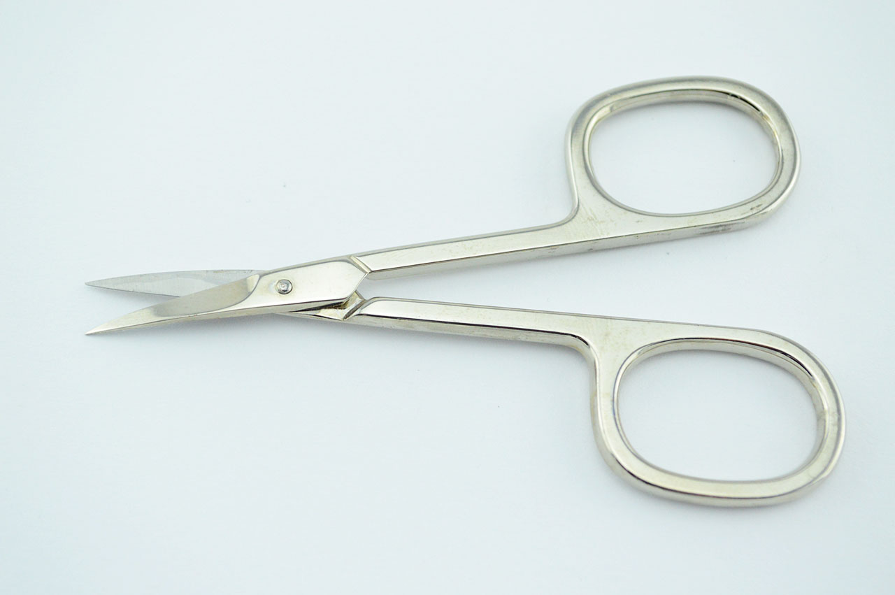 Rechtshaender-Hautschere-2