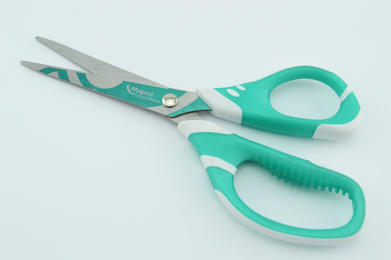 Rechtshaender-Maped-Design-Basteschere-Zenoa-tuerkis-1