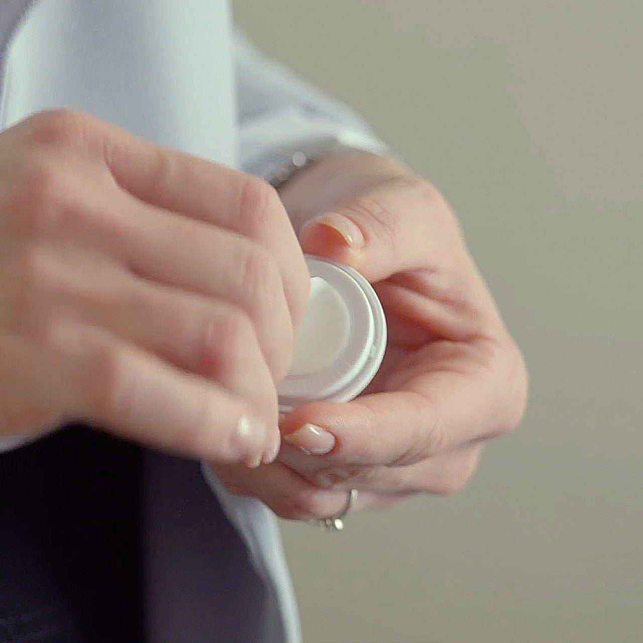 Schneider-Klick-Fix-anwendung-hand-dyn