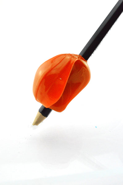 Schreibhilfe-Lafueliki-crossover-Grip-Stift-orange