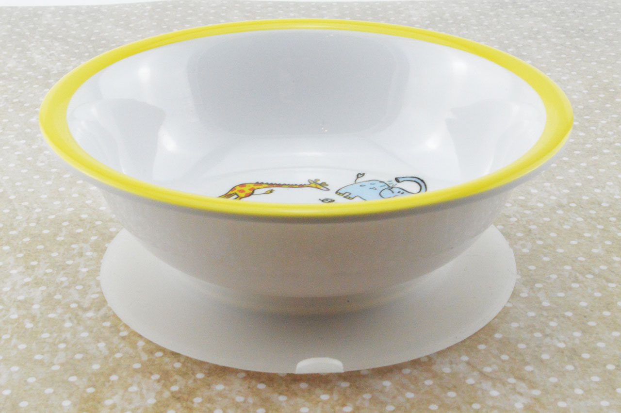Schuessel-mit-Saugfuss-gelb-2