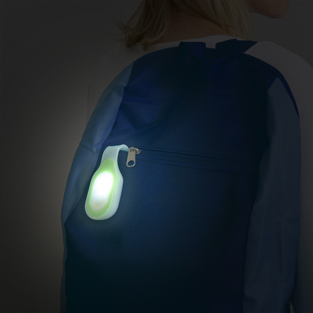Trendhaus-LED-Rucksack-Blinklicht-Licht-Clip-magnetisch-am-rucksack-958341-lafueliki