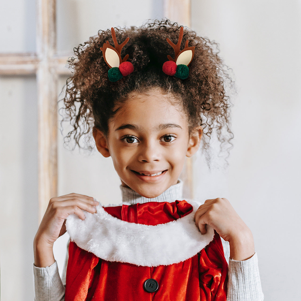 Trendhaus-Rentier-Haarklammer-2er-Set-957962-anwendung-lafueliki