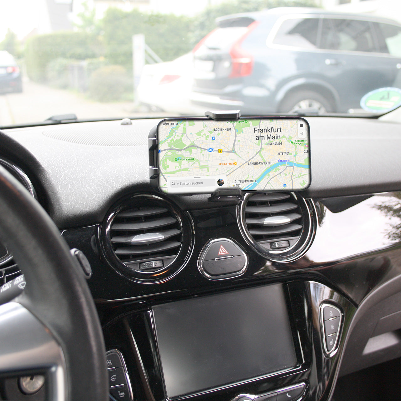 WEDO-FIX-It-car-kfz-Smartphone-Halter-mit-Saugnapf-60_07101-detail-anwendung-auto-lafueliki